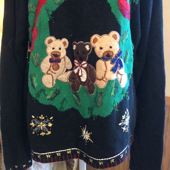B.P Design Holiday sweater with wreath full of festive teddy bears ugly sweater - Picture 2 of 5